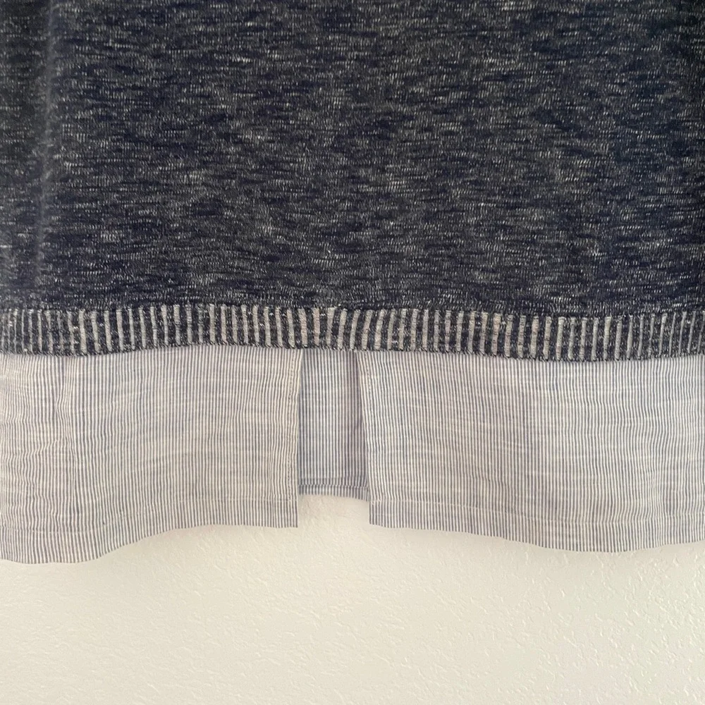 Kenneth Cole woman’s blue tank top size medium - Picture 3 of 4